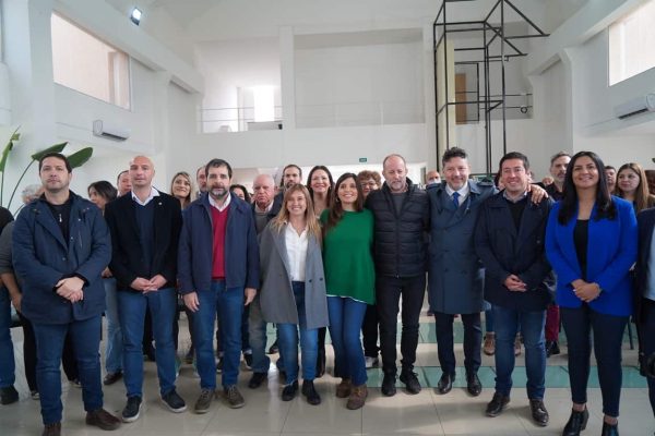 Firma de convenios para el cuidado del medio ambiente