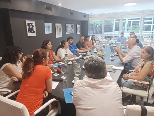 La Provincia ofreció a los docentes un aumento salarial del 9%