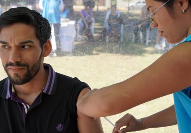 Continúan los operativos de vacunación contra el Dengue