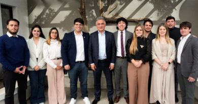 Jóvenes libertarios lanzan un “Paquete anti casta” en municipios bonaerenses