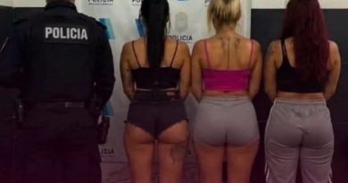 Tres mujeres detenidas por accionar de vecinos
