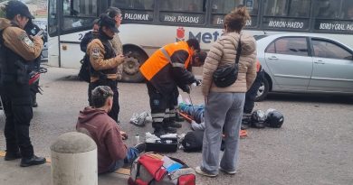 Autos y motos de aplicación deben tener un seguro diferente
